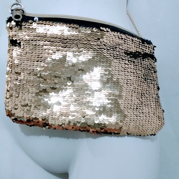 OLD NAVY SEQUINS CROSSBODY BAG - Picture 3 of 10